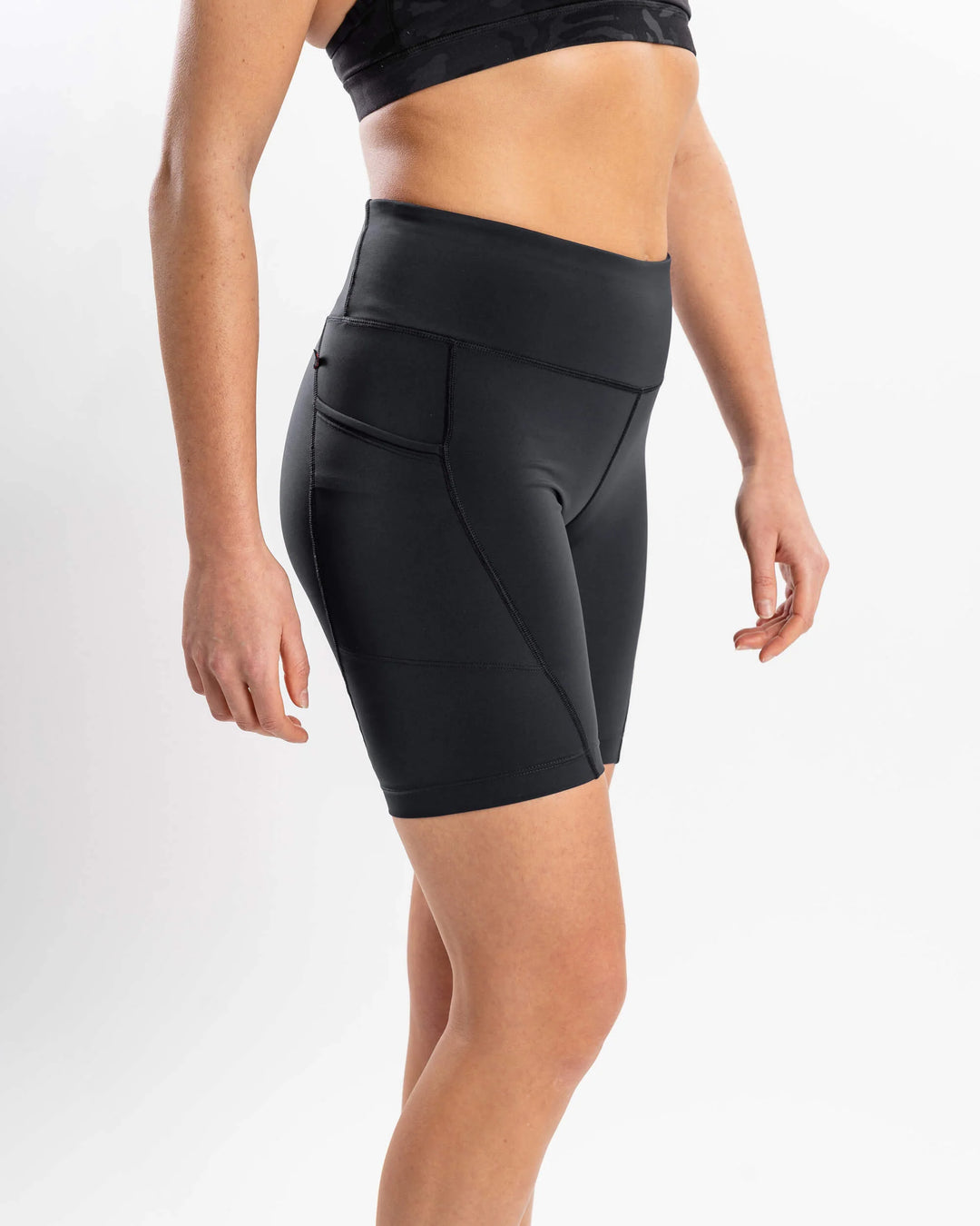 Prism training shorts - Women's