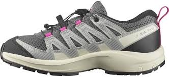 XA Pro 3D v8 Trail Running Shoes - Junior