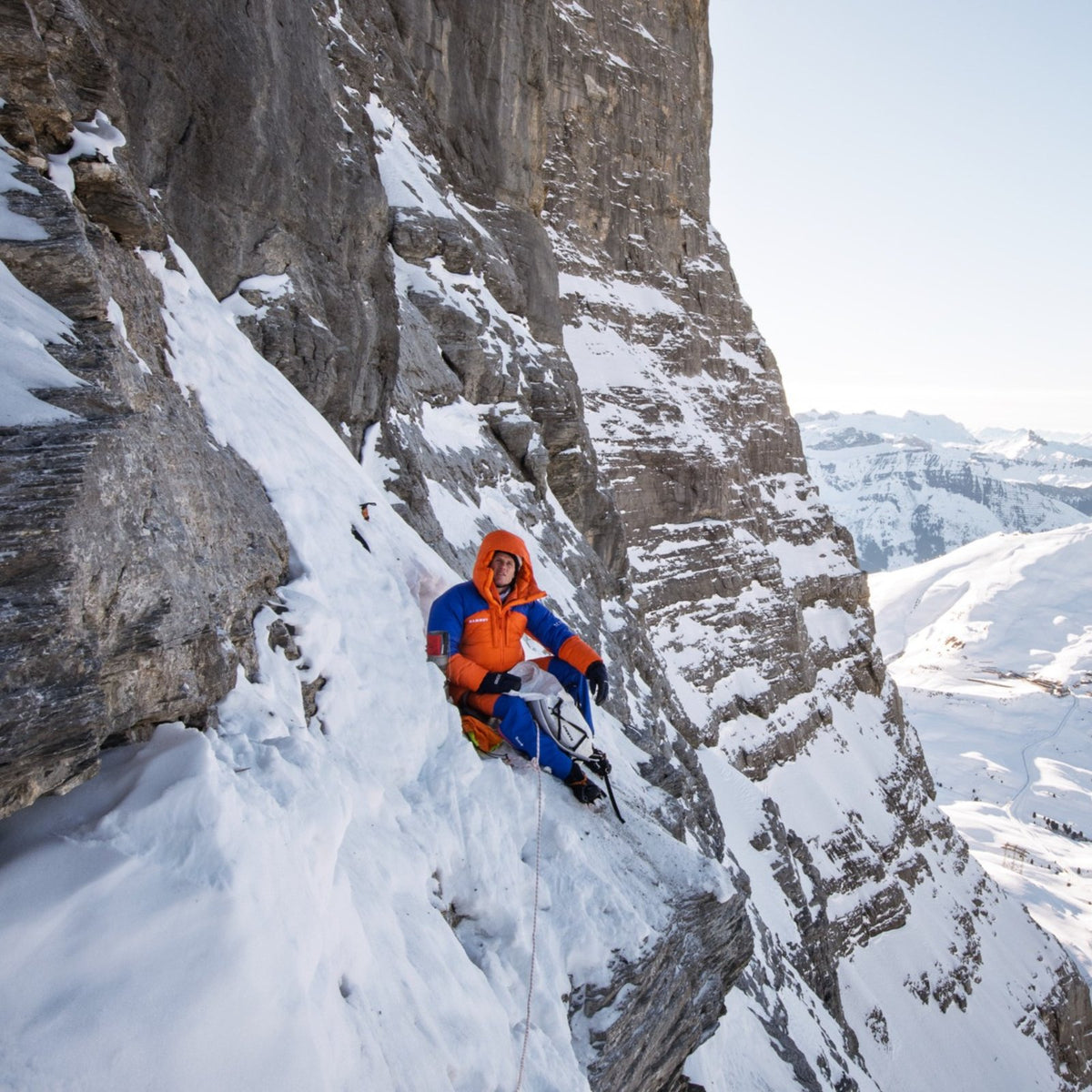 Alpiniste en montagne