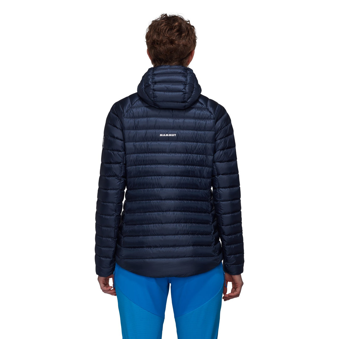 Manteau en duvet à capuchon Broad Peak IN - Femme - vue portée