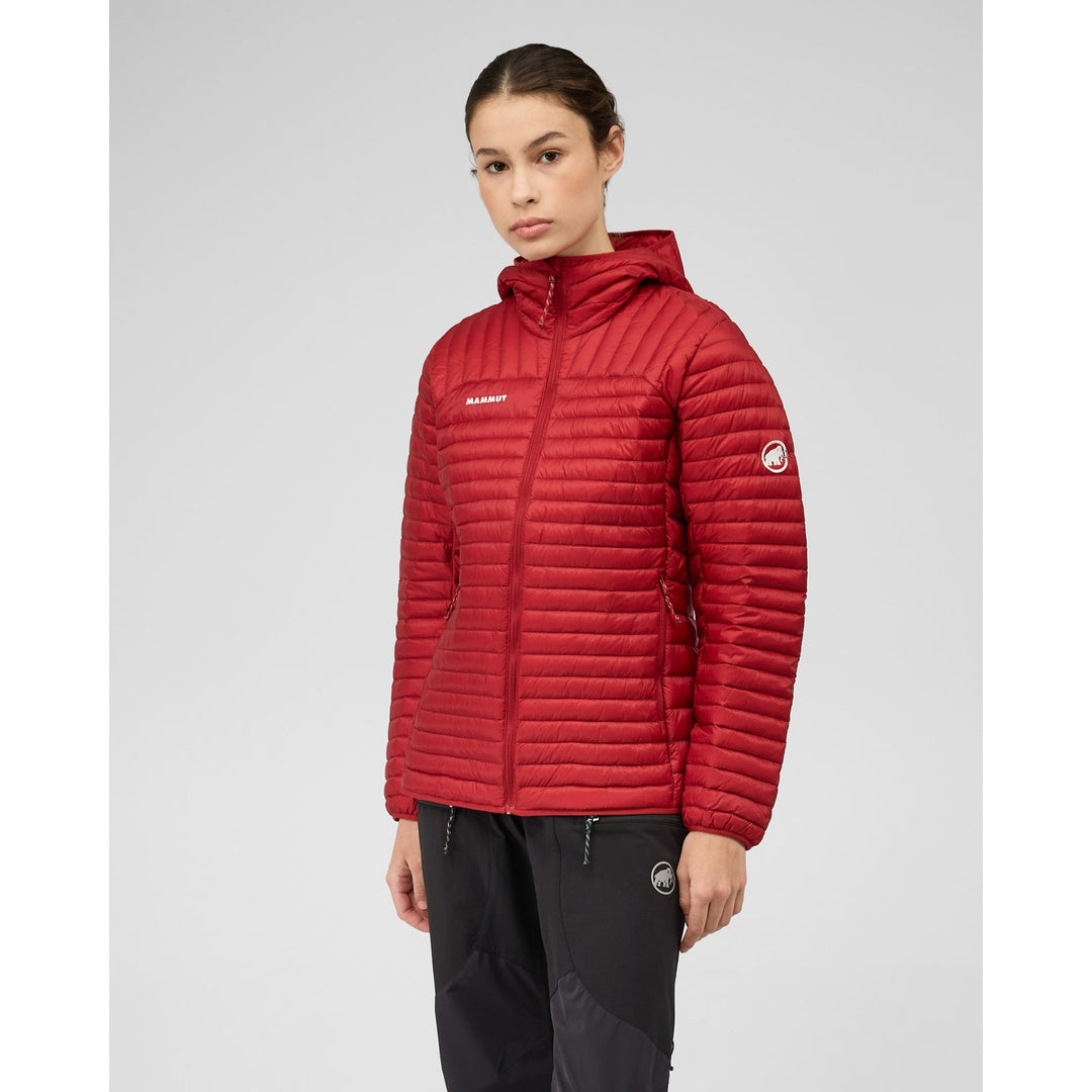Manteau isolé à capuchon Broad Peak Light IN - Femme - vue portée